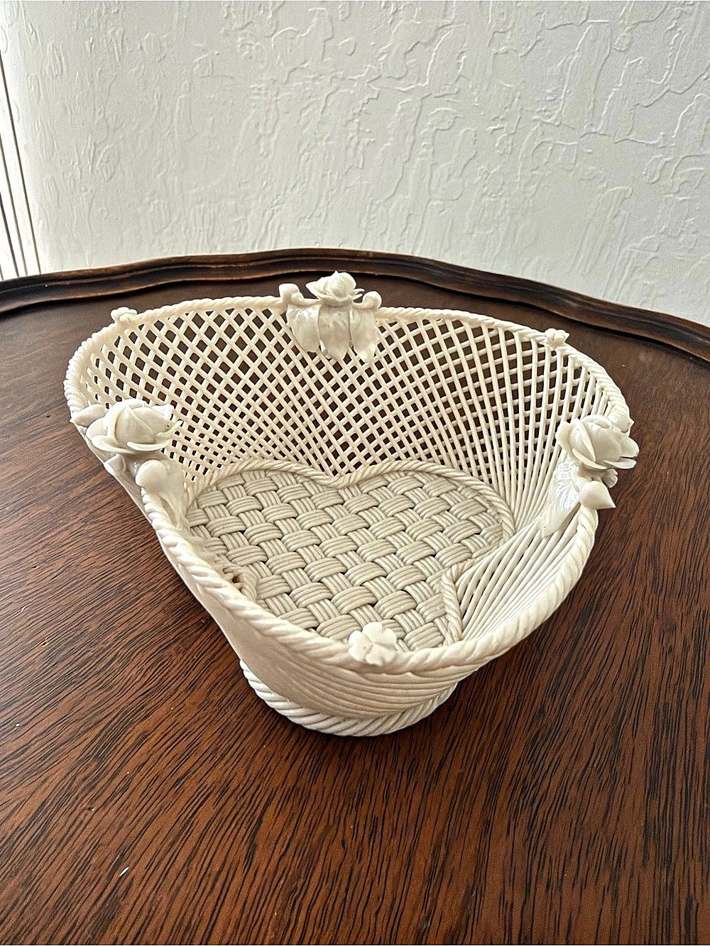 Belleek Rose Bud Heart Basket Cream Porcelain Decor